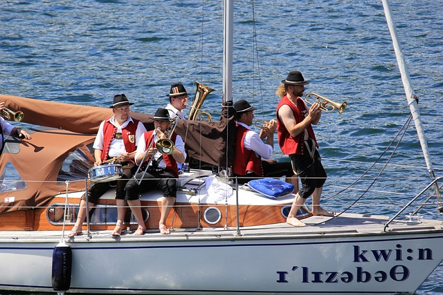 季后赛梦碎！76人遭遇连败出局 三巨头组队首个赛季失败.